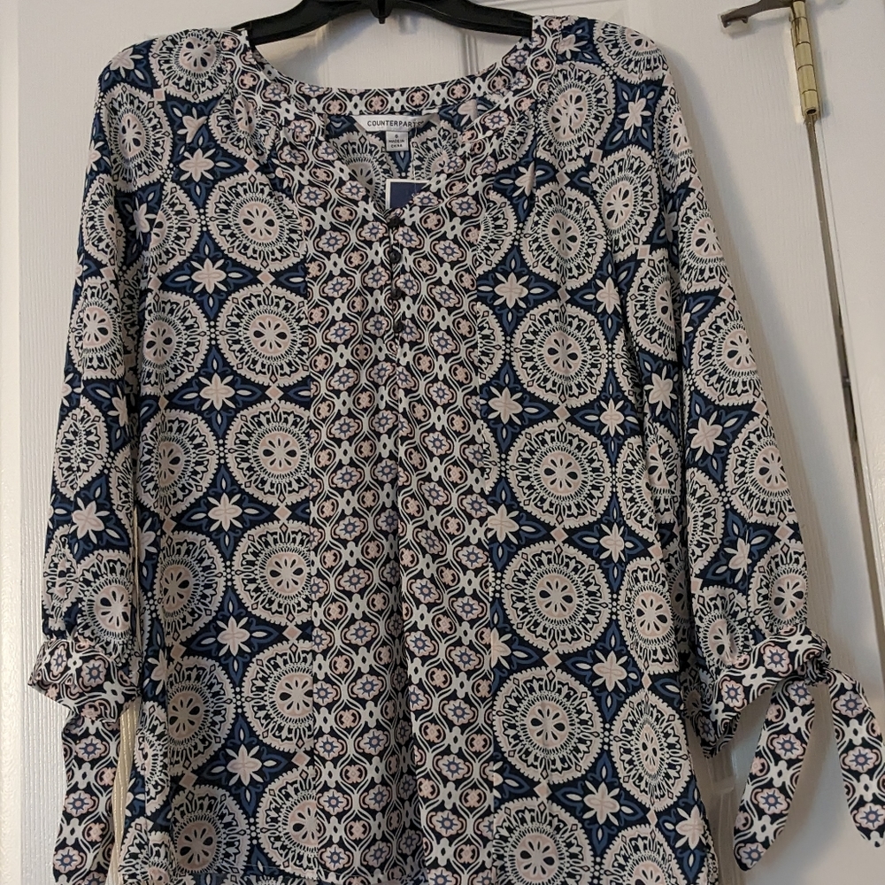 NWT Woman's Counterpart 3/4 sleeve blouse. Size small. Blue, pink, white.